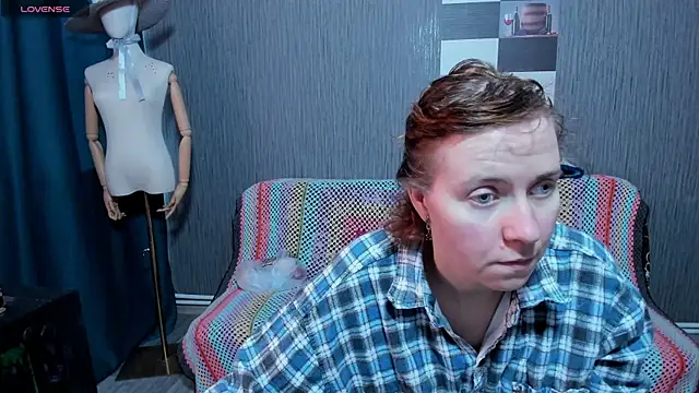 pa1e pr1ncess online show from October 18, 7:44 am