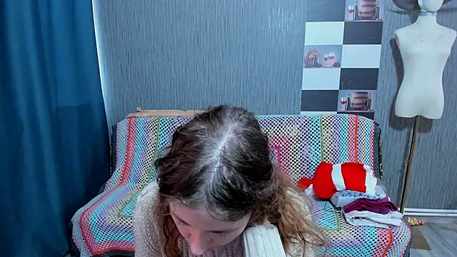 pa1e pr1ncess online show from December 16, 8:09 am