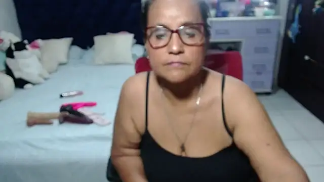 pervert mommy  online show from May 15, 12:52 pm