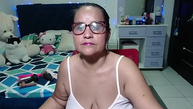 pervert mommy  online show from December 19, 9:56 am