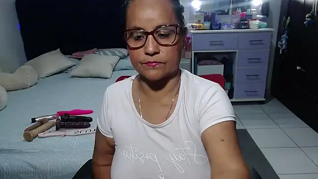 pervert mommy  online show from May 14, 11:49 am