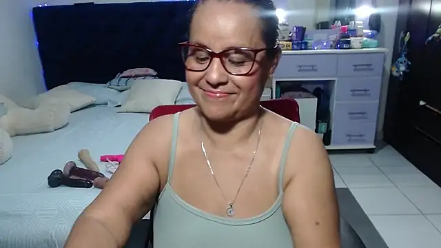 pervert mommy  online show from May 11, 10:39 am