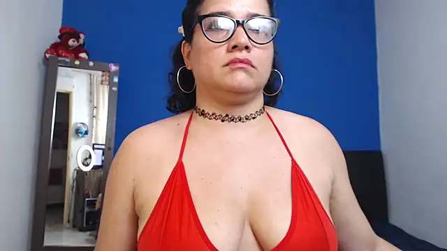 GlendaStarx online show from May 15, 10:34 pm