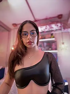 Zoe Bae online show from May 1, 4:05 am