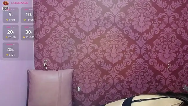 juliana diaz online show from May 15, 2:53 pm
