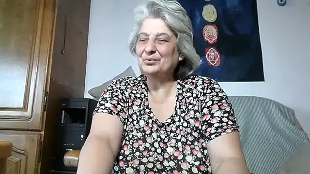 ExquisiteMature online show from May 4, 4:33 pm