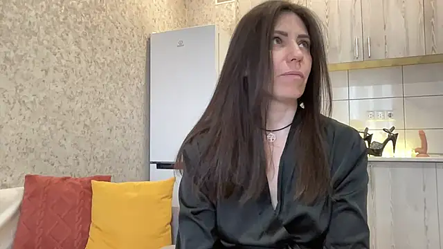 HotyWinter online show from May 4, 8:07 am
