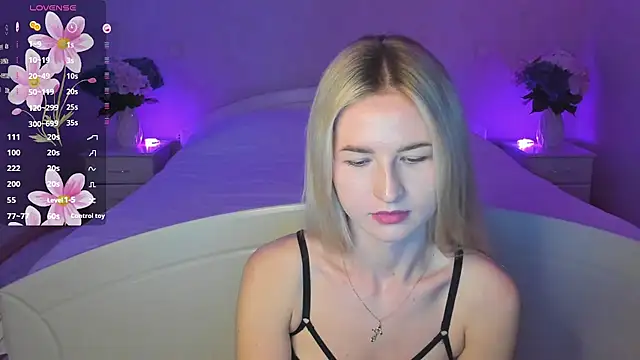 AnnaCarrera online show from September 20, 7:12 pm