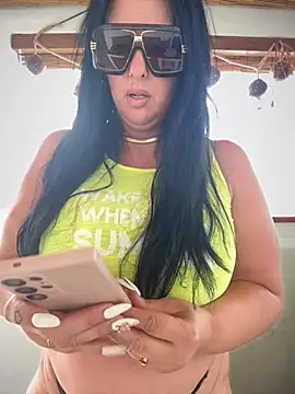 TiffanyRoxx online show from May 11, 1:35 pm