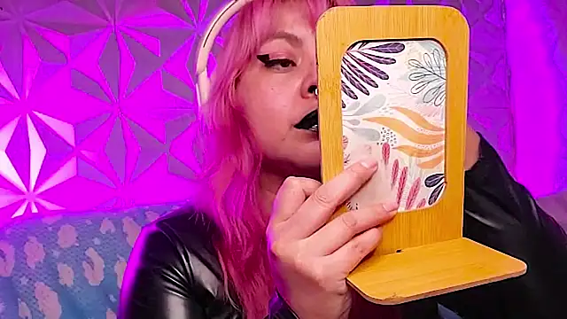 Satyn doll online show from February 28, 2:00 am