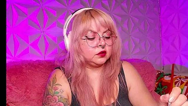 Satyn doll online show from February 3, 12:10 am