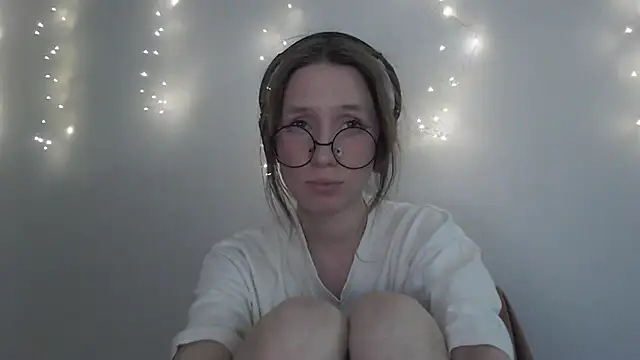  Hanna Moon  online show from November 28, 11:46 am