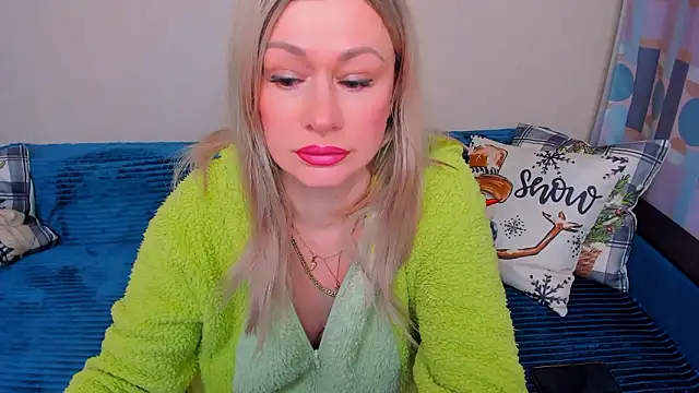 EllenMoore online show from February 26, 3:27 am