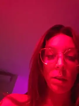 LilyOrion online show from May 15, 10:45 pm