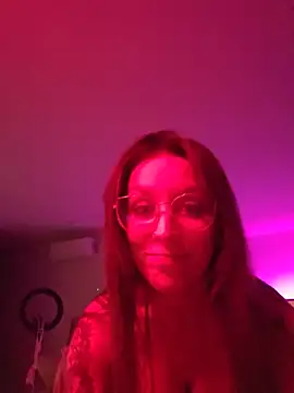 LilyOrion online show from May 15, 11:18 pm
