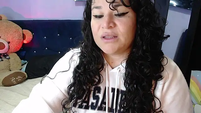 ANGELIQUE KLANE online show from May 2, 4:05 am