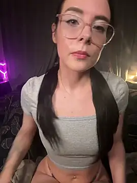 Viktoria Marie online show from May 6, 9:08 pm