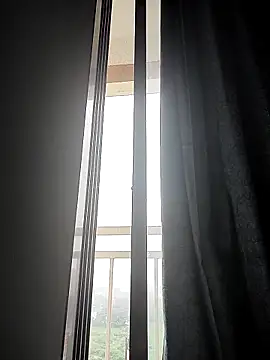 MumbaiDreamGirl online show from September 19, 10:47 am