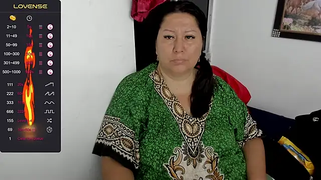 Brenda Berck  online show from November 11, 11:57 pm