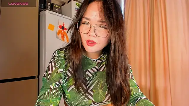 azure moon2 online show from June 19, 9:35 am