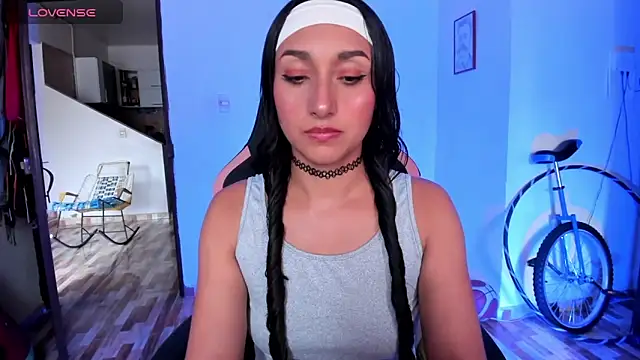 adrena 10 online show from May 18, 8:37 pm