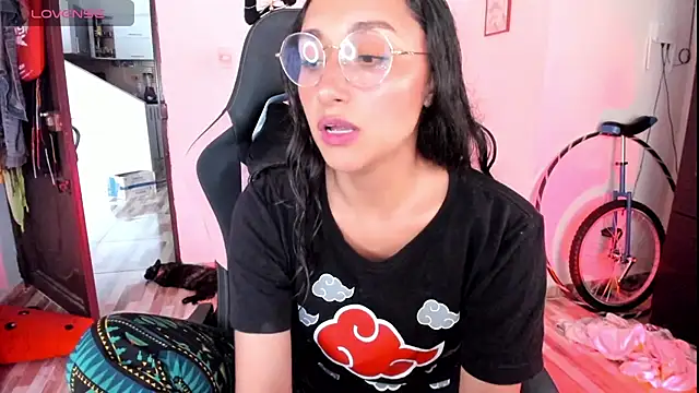 adrena 10 online show from March 27, 1:45 pm