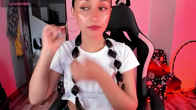 adrena 10 online show from February 15, 9:36 pm