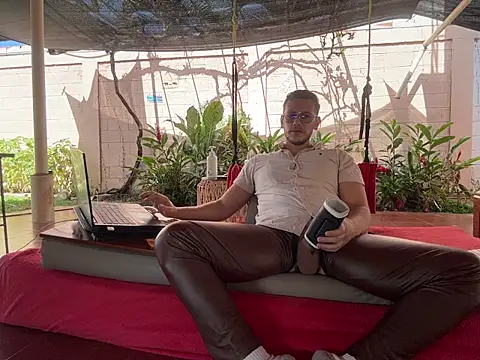 simon and david online show from May 16, 2:05 pm