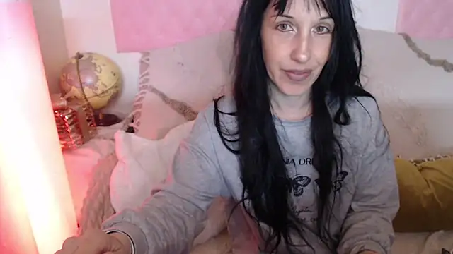 -carla- online show from May 5, 3:15 pm