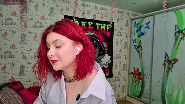SmokyRose online show from May 18, 10:54 am