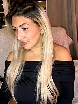 LittleMissEeve online show from December 17, 1:55 am