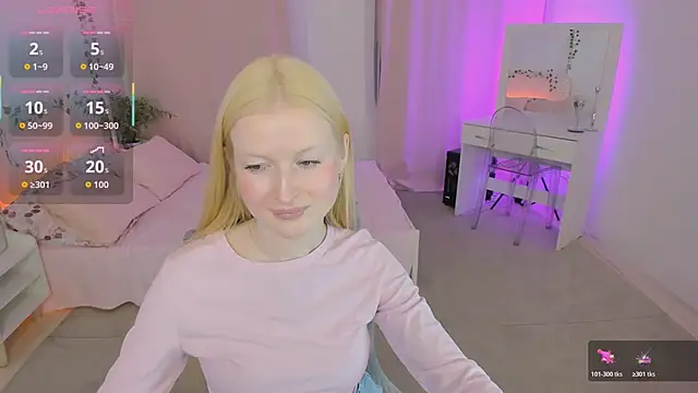 Laly Peach online show from June 17, 11:55 am