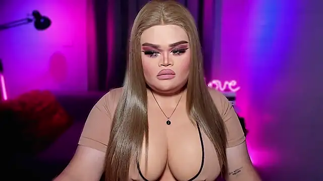 BelindaLovex online show from March 26, 7:32 am