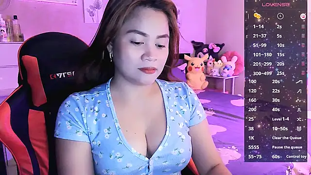 yenyen  online show from May 14, 1:33 am