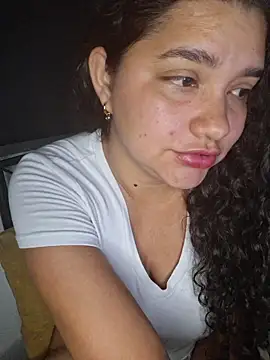 blerstefan1 online show from October 21, 8:51 am