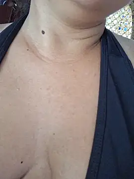 blerstefan1 online show from April 30, 12:43 pm
