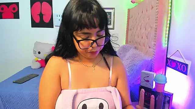 LillyCandy online show from February 22, 6:31 pm