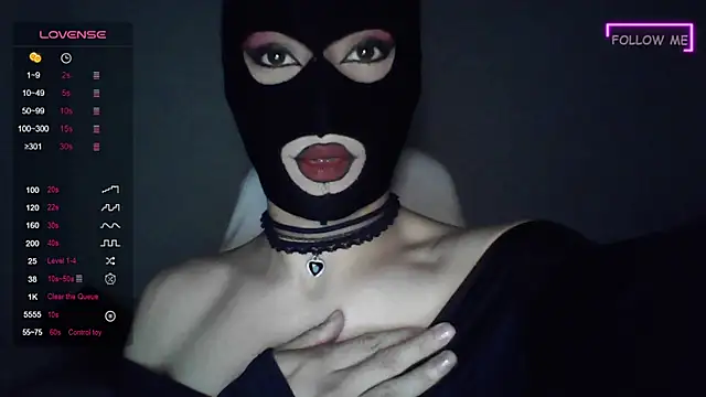 Bigfemblue online show from October 9, 12:15 am