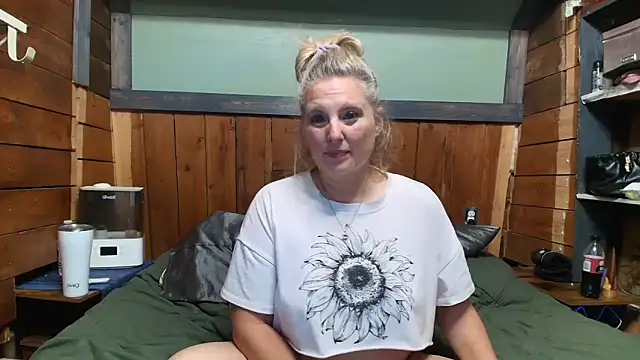 lisaxlovexxx online show from May 13, 7:08 pm