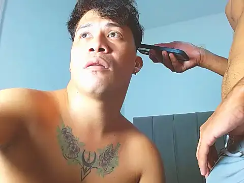 boyhot23x online show from July 11, 12:21 am