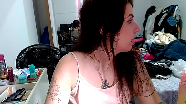 chelbyy online show from October 18, 4:32 pm