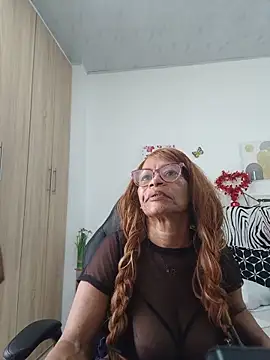 BustyMilf  online show from May 12, 5:08 pm