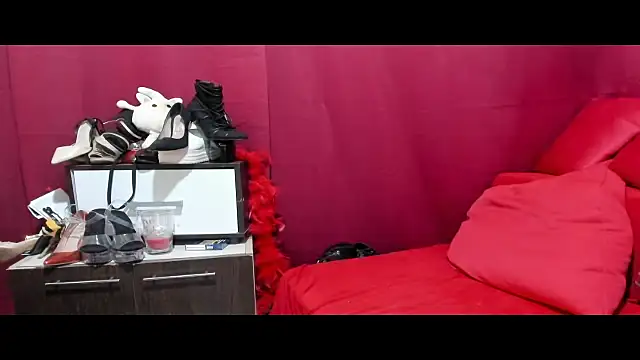 jessystarr online show from May 13, 9:42 pm