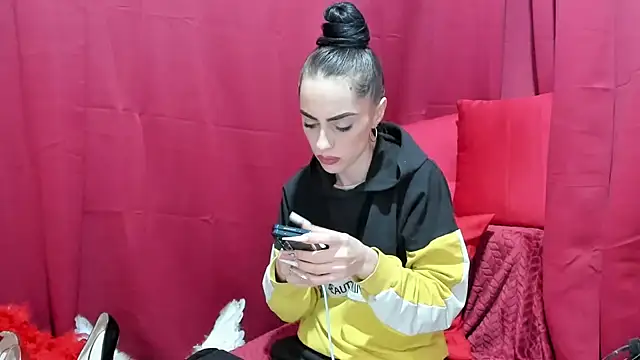 jessystarr online show from February 12, 12:56 am