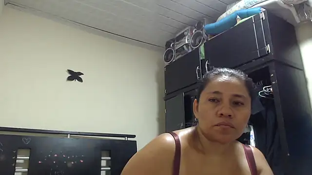 adrixxx38 online show from May 4, 6:06 am