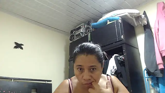 adrixxx38 online show from May 15, 1:11 am