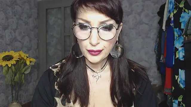 Aziza1 online show from May 9, 4:31 pm