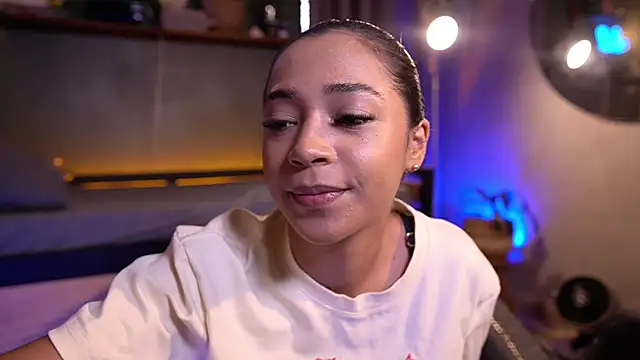 Isapetit  online show from October 23, 9:43 pm