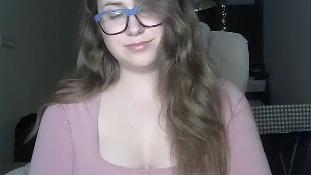 SeasonalSomeone online show from May 8, 11:06 pm
