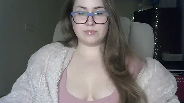SeasonalSomeone online show from April 30, 9:08 pm